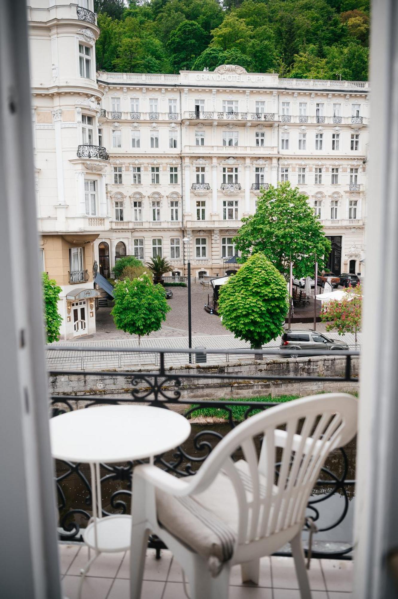 Alisa Hotel Karlovy Vary Exterior foto